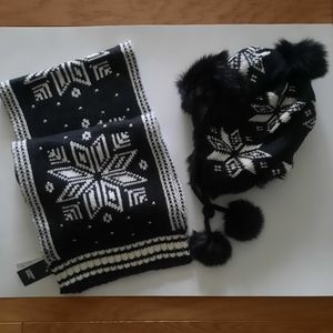 Matching Knit Scarf and Hat, One Size